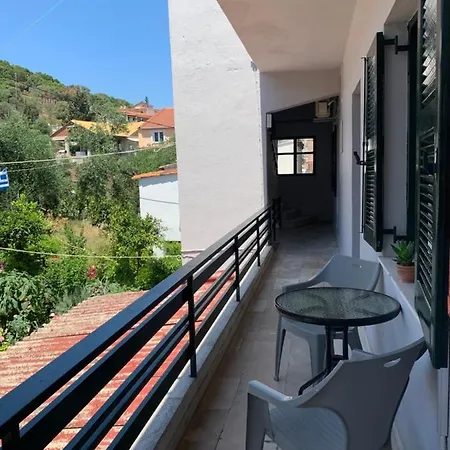 Fontana Aparthotel *